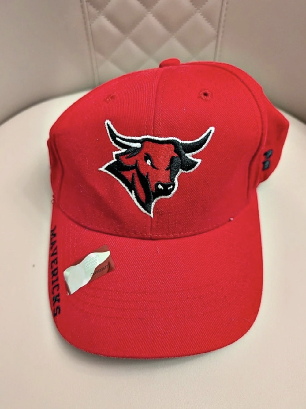 NWT Russell University of Houston Cougars Baseball cap Red & Black
